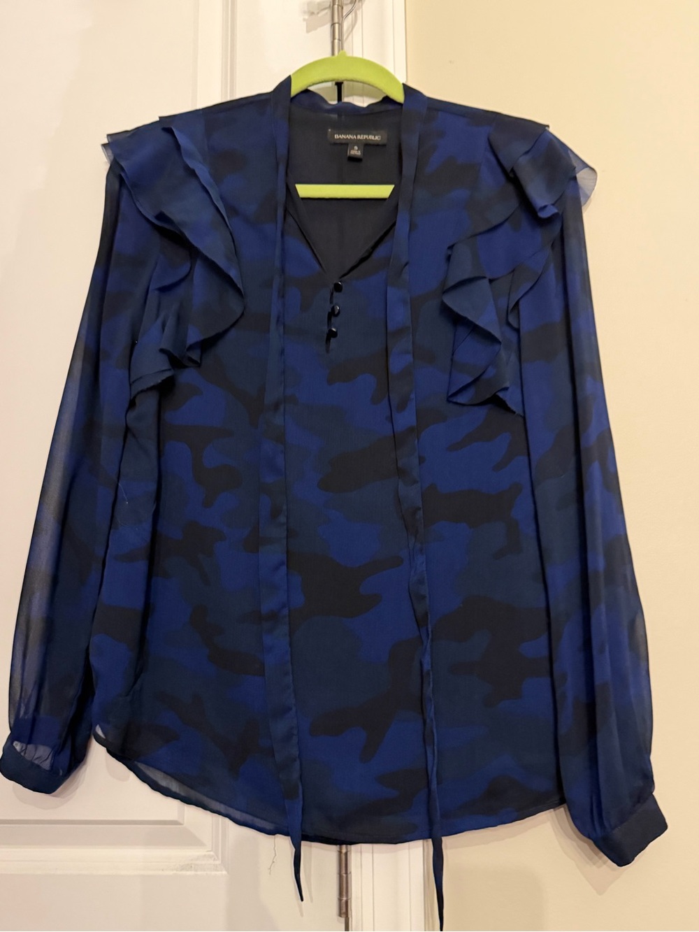 Banana Republic Navy & Black Camouflage Ruffle Tie-Neck Blouse
